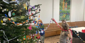 4.x pynter juletræ på Socialforvaltningen