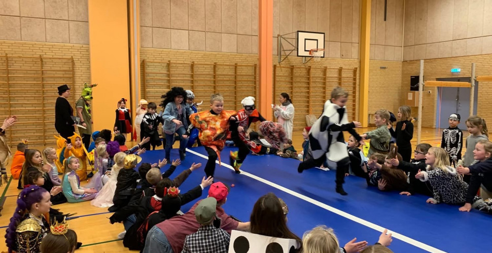 Fastelavnsfest i indskolingen